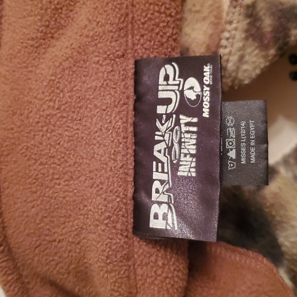 Women's Mossy Oak Pullover - Picture 6 of 8
